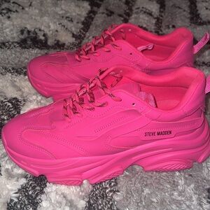 Steve Madden Sneakers